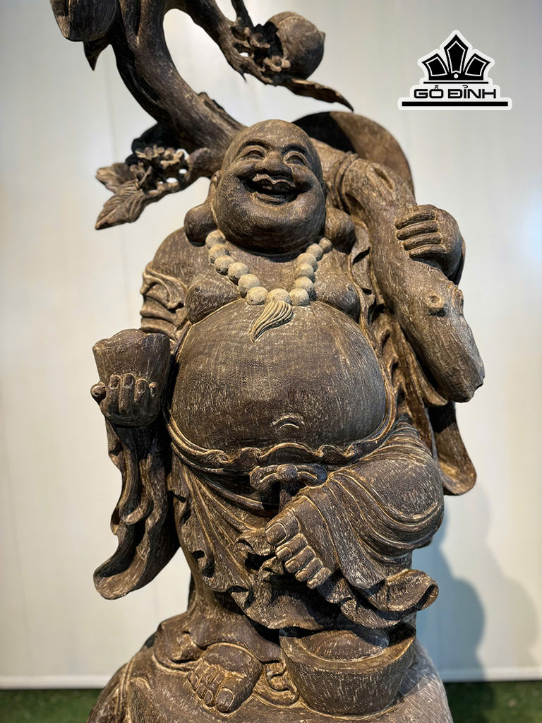 tuong-phat-di-lac-vac-dao-go-tram-huong-cao-168-ngang-100-sau-92-cm-460937