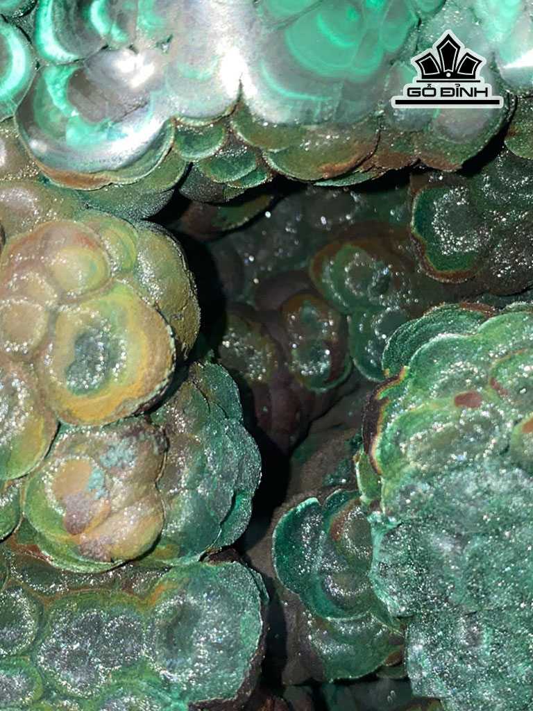 tac-pham-da-malachite-cao-33-cm-7kg-461253
