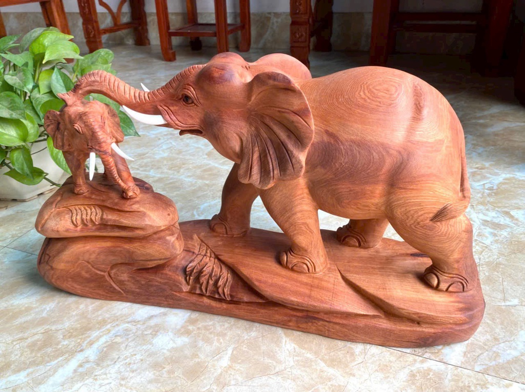 tuong-voi-mau-tu-go-huong-cao-29-ngang-52-sau-16-cm-461766