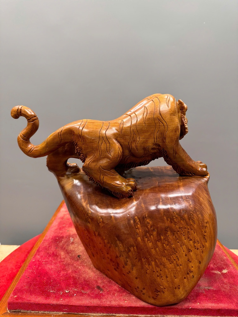 tuong-ho-phong-thuy-go-nu-ngoc-am-cao-27-ngang-30-sau-20-cm-461807