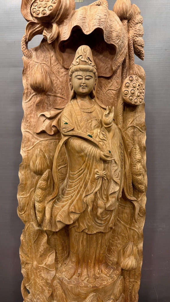 tuong-phat-ba-quan-am-go-ngoc-am-cao-108-ngang-39-sau-16-cm-461837