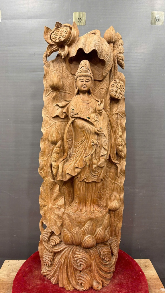 tuong-phat-ba-quan-am-go-ngoc-am-cao-108-ngang-39-sau-16-cm-461838