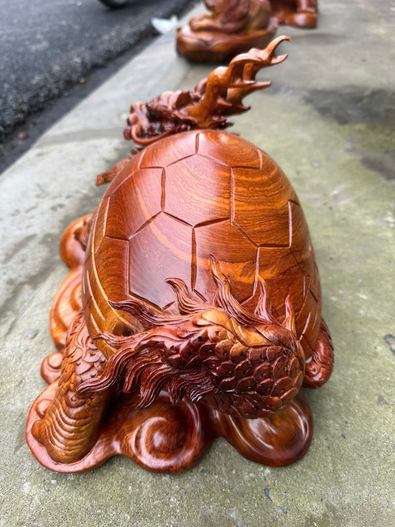 tuong-long-quy-go-huong-cao-23-ngang-37-sau-30-cm-461949