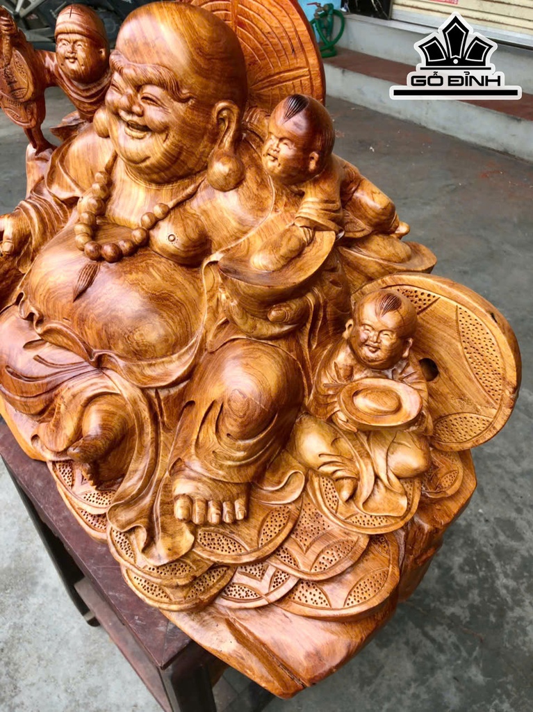 tuong-phat-di-lac-tam-phuc-go-huong-cao-41-ngang-56-sau-35-cm-462906