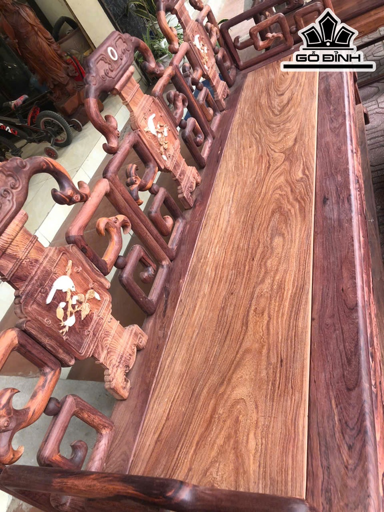 trien-moc-go-cam-ta-ghe-cao-97-ngan-67-sau-52-cm-don-cao-69-ngang-38-sau-48-cm-doan-dai-200-sau-54-cao-100-cm-ban-dai-130-rong-90-cao-60-cm-467759