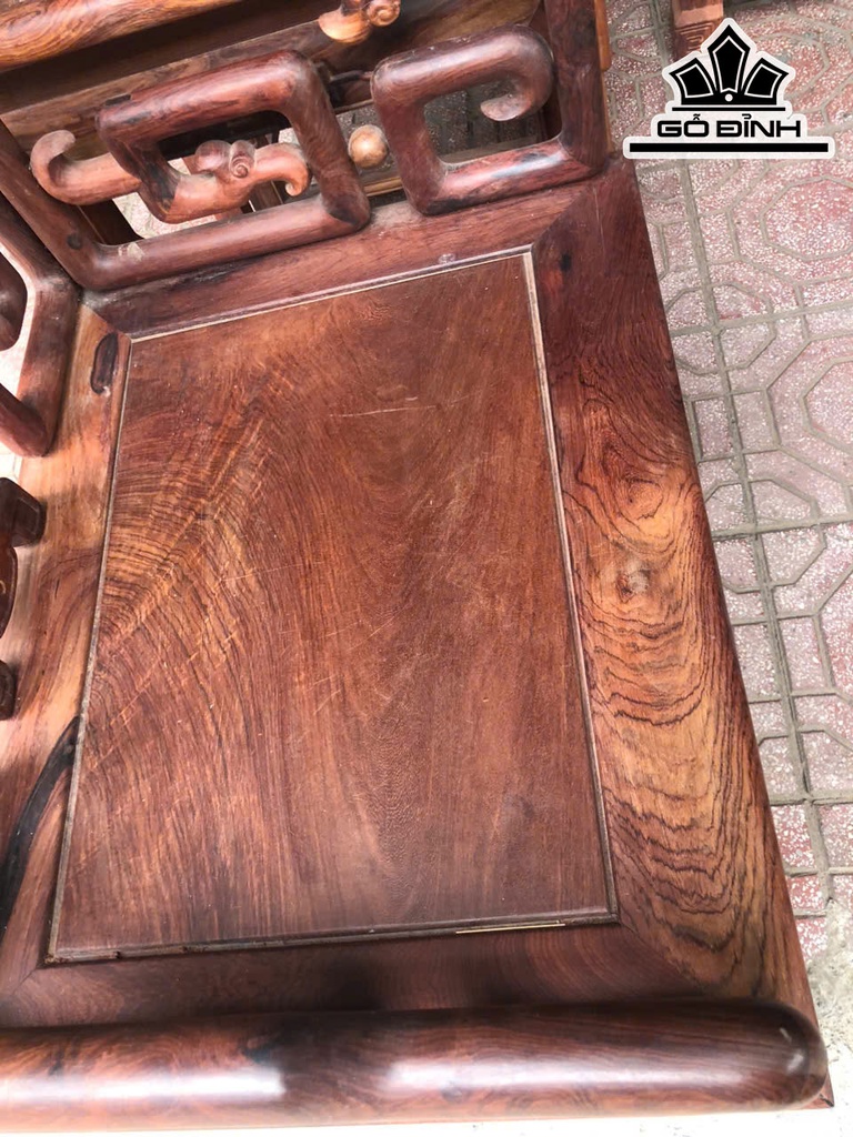 trien-moc-go-cam-ta-ghe-cao-97-ngan-67-sau-52-cm-don-cao-69-ngang-38-sau-48-cm-doan-dai-200-sau-54-cao-100-cm-ban-dai-130-rong-90-cao-60-cm-467763