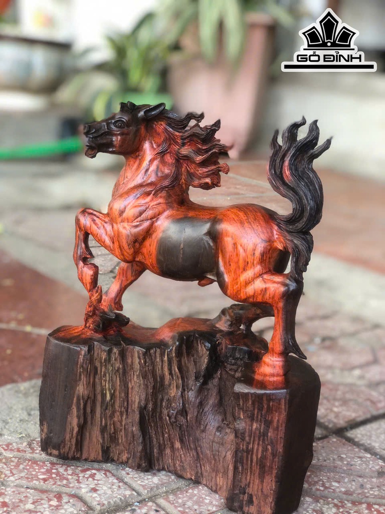 tuong-ngua-phong-thuy-nhat-ma-thong-dong-go-trac-cao-28-ngang-20-sau-11-cm-467786