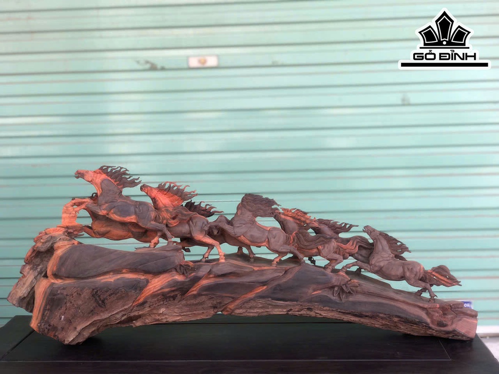 tuong-ngua-ma-dao-thanh-cong-go-trac-cao-35-ngang-84-sau-20-cm-467822