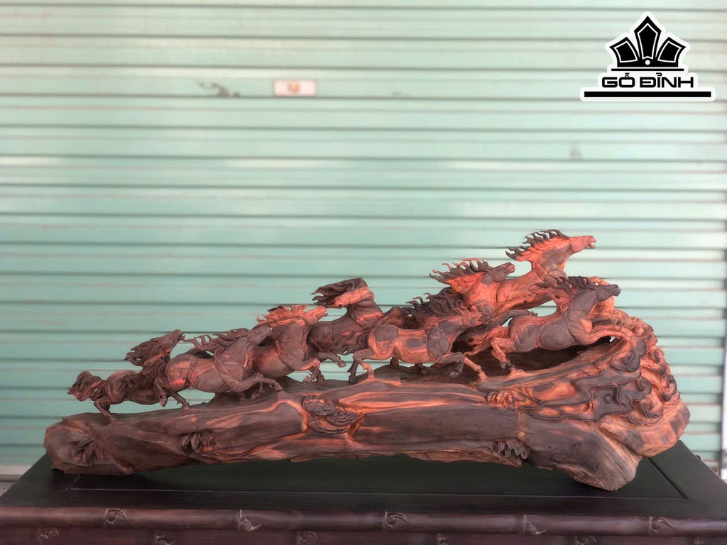 tuong-ngua-ma-dao-thanh-cong-go-trac-cao-35-ngang-84-sau-20-cm-467825