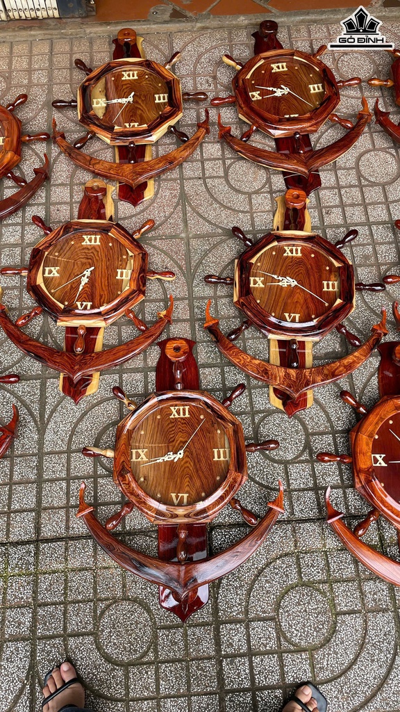 dong-ho-go-cam-qua-lac-cao-65-ngang-48-cm-467955