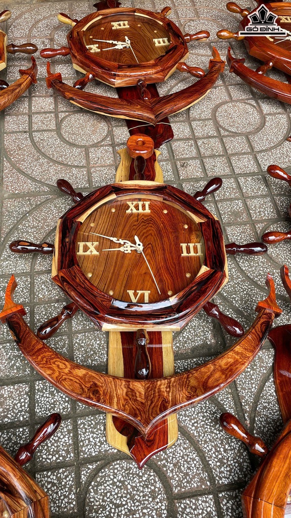 dong-ho-go-cam-qua-lac-cao-65-ngang-48-cm-467956