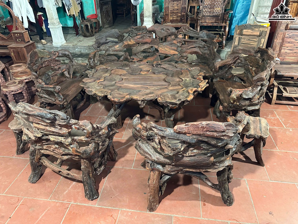 bo-ban-ghe-goc-cay-go-trac-8-mon-ghe-dai-220x58-ghe-don-88x52-ban-dai-172x136-don-35x40-cm-468177