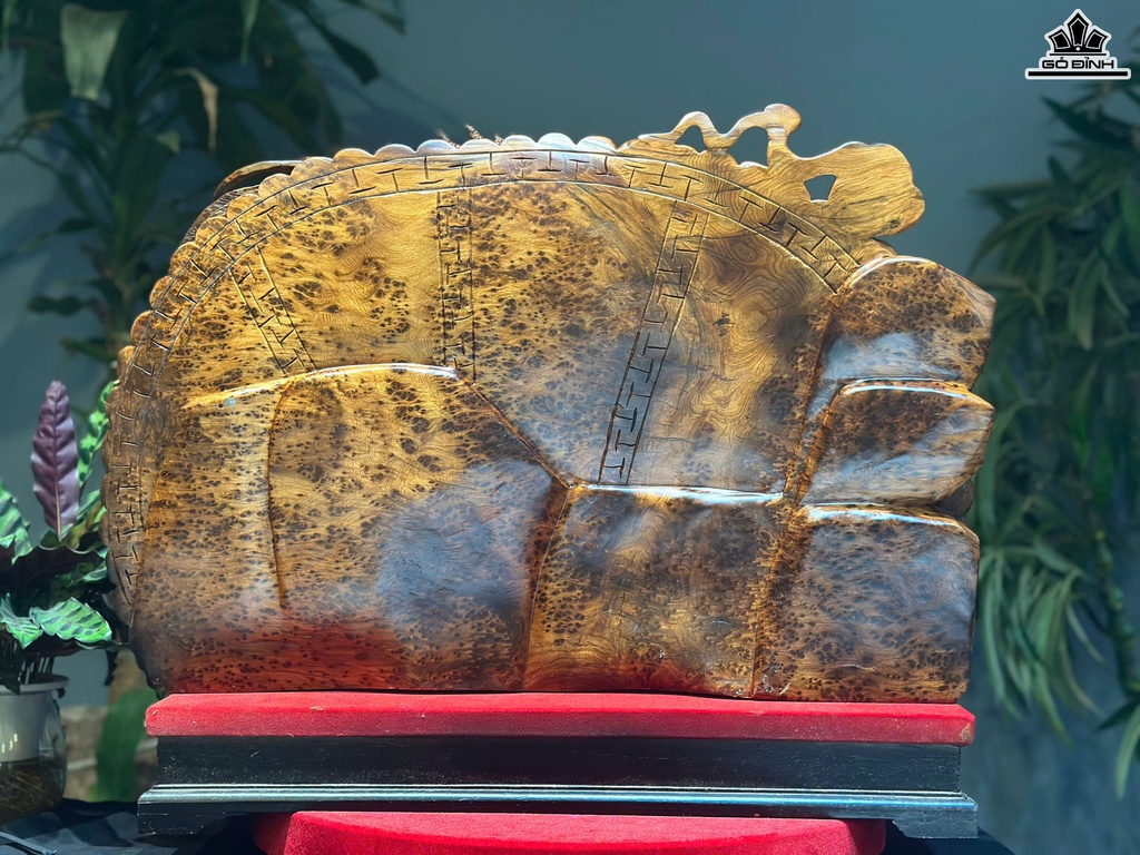 tuong-gia-dinh-ga-toan-gia-phuc-go-nu-ngoc-am-cao-46-ngang-64-sau-15-cm-468309