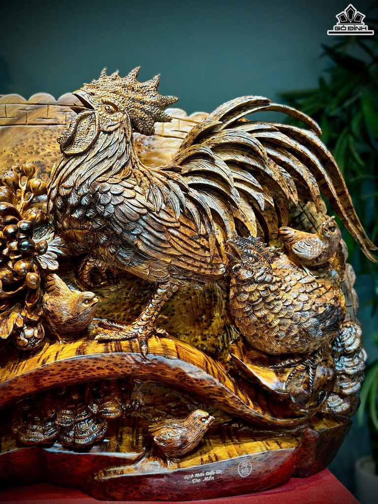 tuong-gia-dinh-ga-toan-gia-phuc-go-nu-ngoc-am-cao-46-ngang-64-sau-15-cm-468311