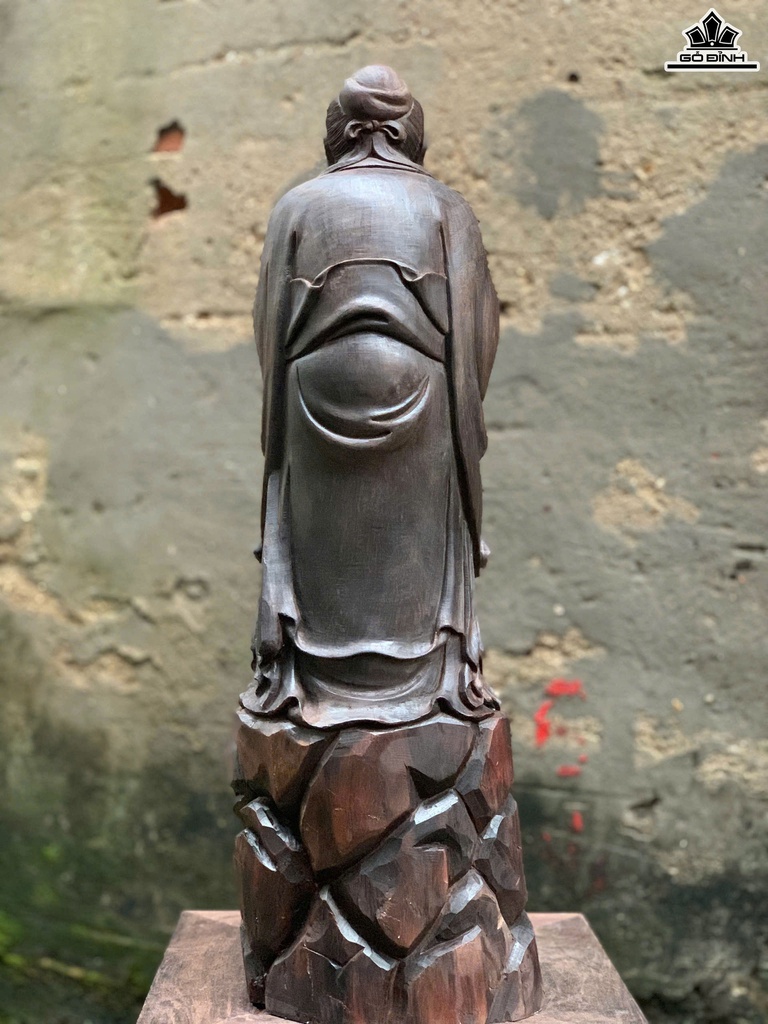 tuong-khong-tu-go-trac-cao-58-ngang-18-sau-17-cm-66kg-468523