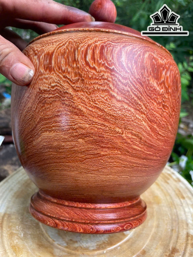 binh-u-tra-go-huong-cao-23-duong-kinh-18-cm-05lit-468733