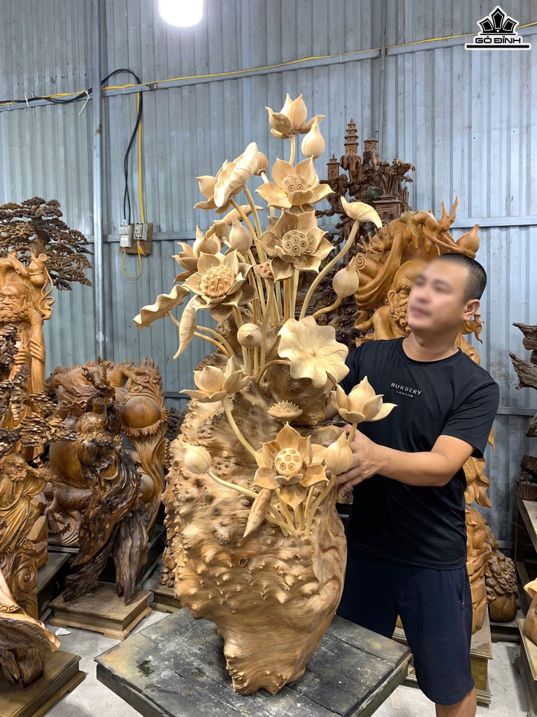 binh-hoa-sen-go-nu-ngoc-am-cao-140-ngang-65-sau-45-cm-468825