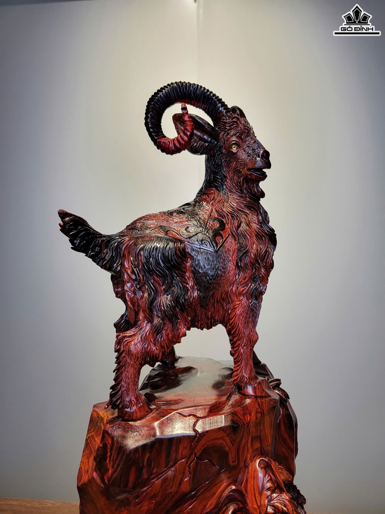 tuong-nhat-duong-khai-thai-go-trac-cao-48-ngang-25-sau-22-cm-468942