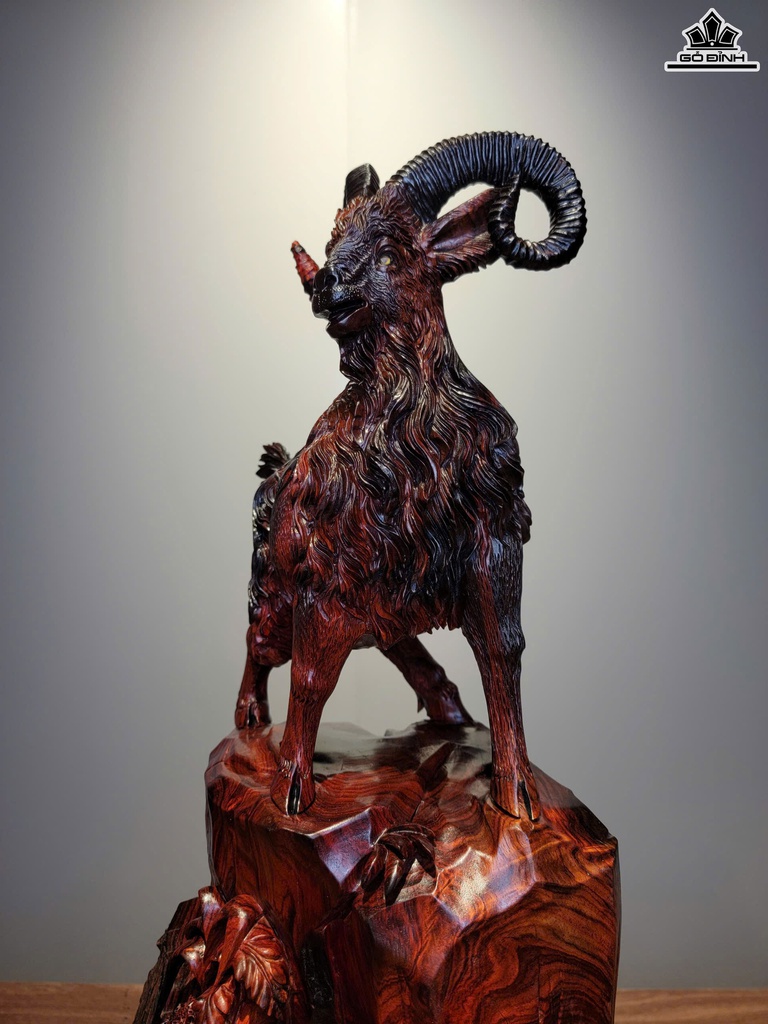 tuong-nhat-duong-khai-thai-go-trac-cao-48-ngang-25-sau-22-cm-468945