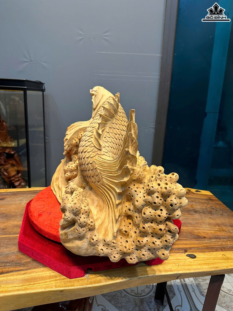 tuong-con-ca-chep-go-ngoc-am-cao-42-ngang-77-sau-26-cm-22kg-469019