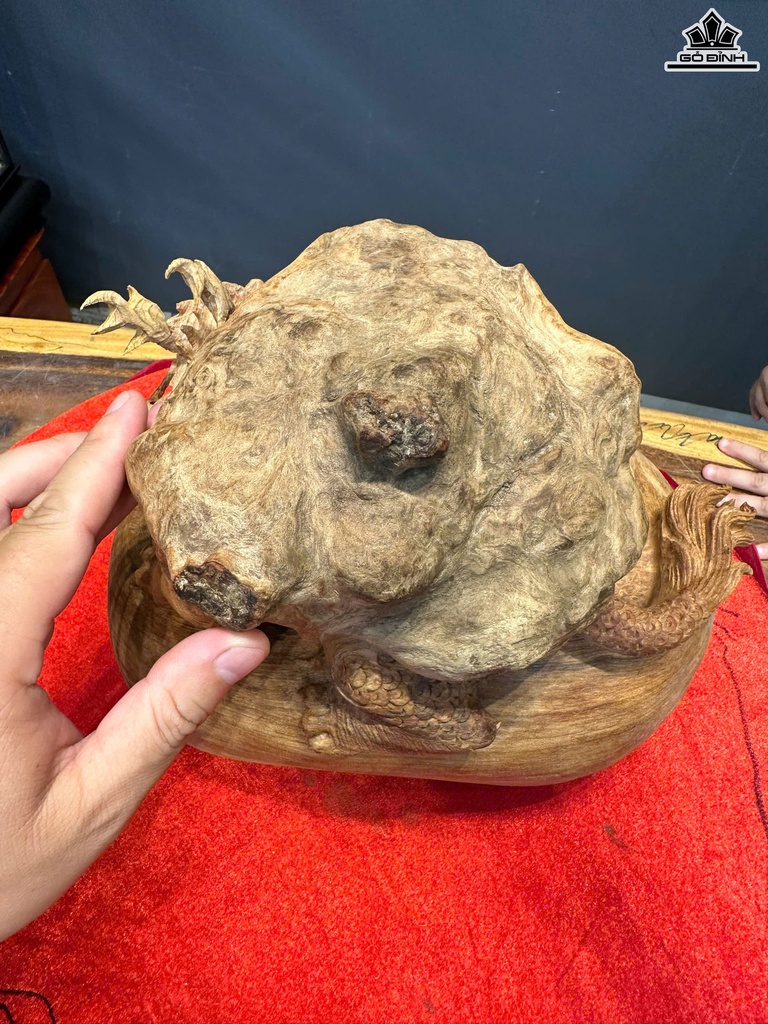 tuong-long-quy-go-nu-ngoc-am-cao-23-ngang-27-sau-19-cm-469029