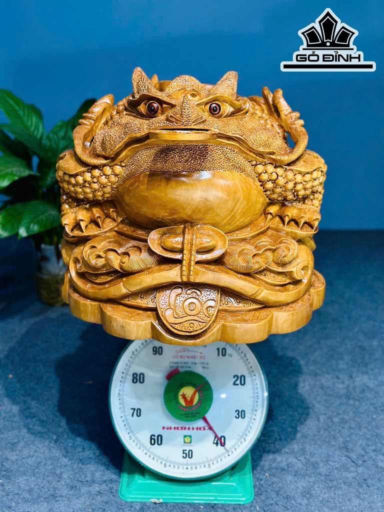 tuong-thiem-thu-go-go-vang-cao-39-ngang-46-sau-47-cm-469099