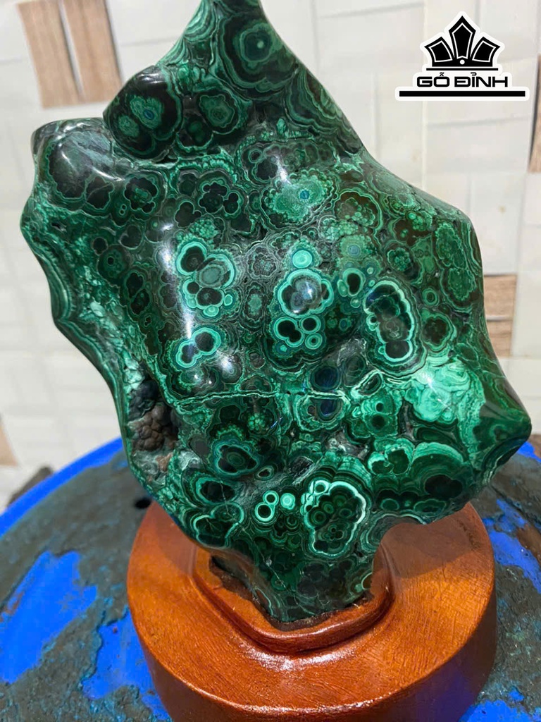 tac-pham-da-khong-tuoc-malachite-cao-19-ngang-14-cm-16kg-469234