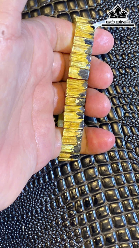 vong-ban-hoa-thi-da-thach-anh-toc-vang-da-kiem-dinh-liulab-572564-469410