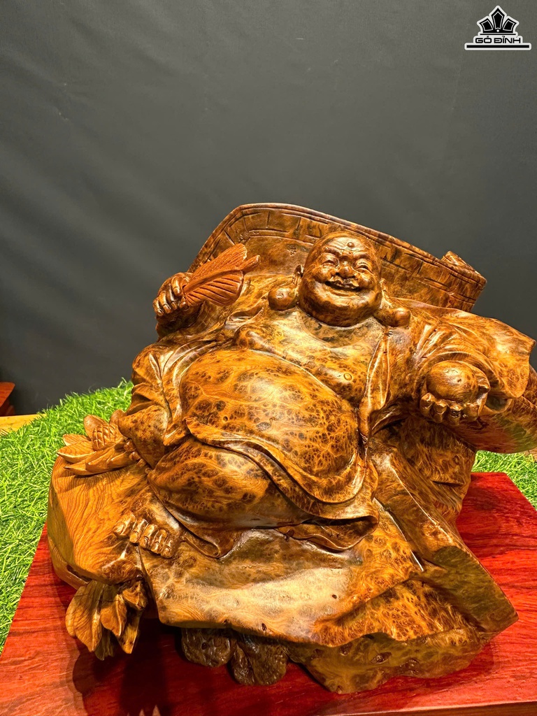 tuong-phat-di-lac-go-nu-ngoc-am-cao-17-ngang-26-sau-15-cm-ca-ky-huong-225x29x14x5-cm-469492