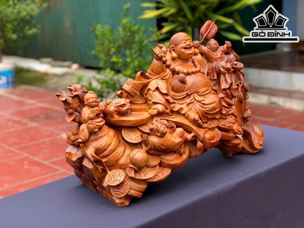 tuong-phat-di-lac-tam-phuc-go-huong-cao-45-ngang-77-sau-28-cm-469603