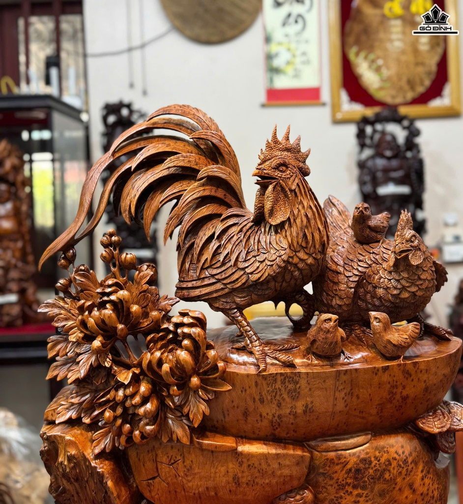 tuong-gia-dinh-ga-toan-gia-phuc-go-nu-ngoc-am-cao-76-ngang-58-sau-26-cm-469657