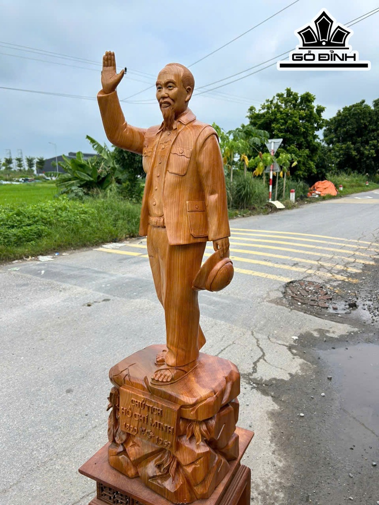 chu-tich-ho-chi-minh-go-ngoc-am-cao-108-ngang-32-sau-29-cm-469976