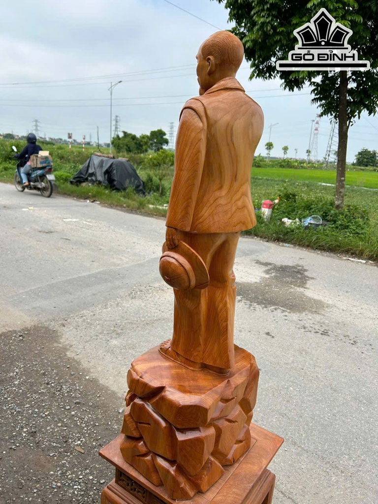chu-tich-ho-chi-minh-go-ngoc-am-cao-108-ngang-32-sau-29-cm-469977