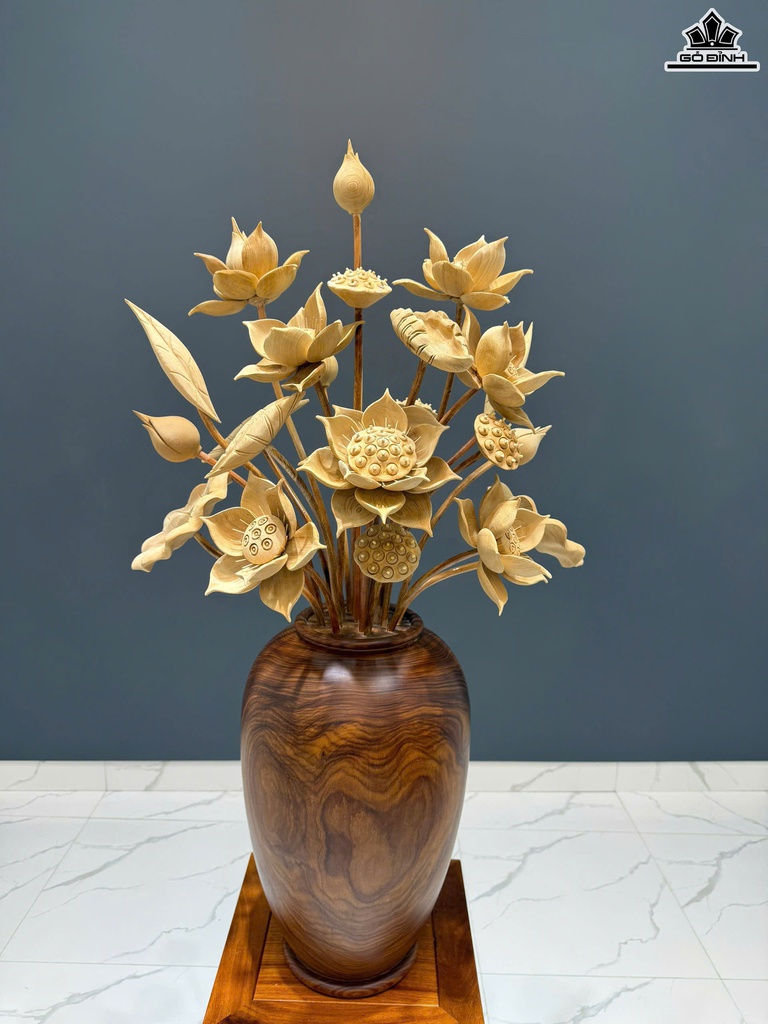 binh-hoa-sen-go-cam-hoa-ngoc-am-cao-116-ngang-60-sau-45-duong-kinh-binh-32-cao-52-cm-470037