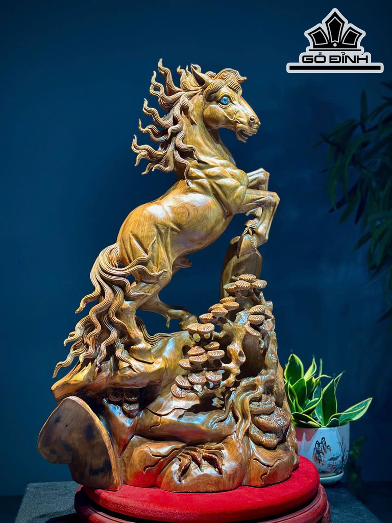 tuong-ngua-phong-thuy-nhat-ma-phi-thien-go-ngoc-am-cao-70-ngang-45-sau-18-cm-470242