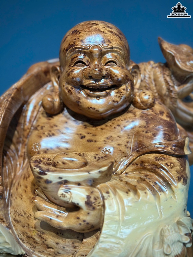 tuong-phat-di-lac-ngu-nhan-sam-go-nu-ngoc-am-cao-78-ngang-39-sau-31-cm-470278