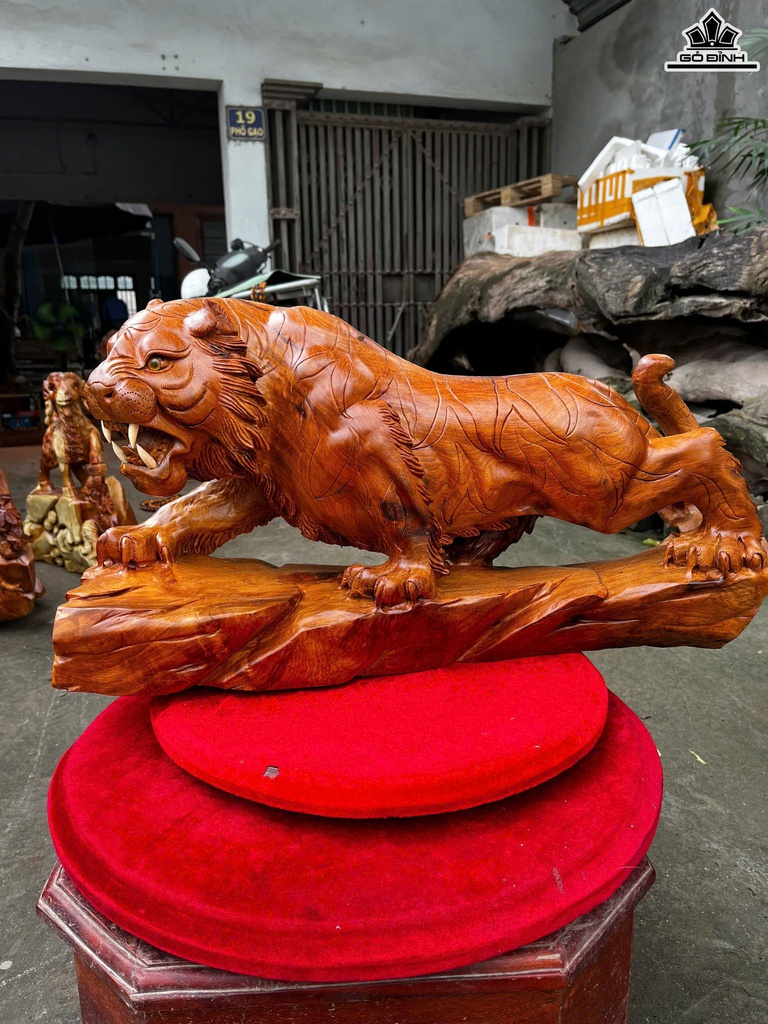 tuong-ho-phong-thuy-go-huong-cao-33-ngang-61-sau-20-cm-470399