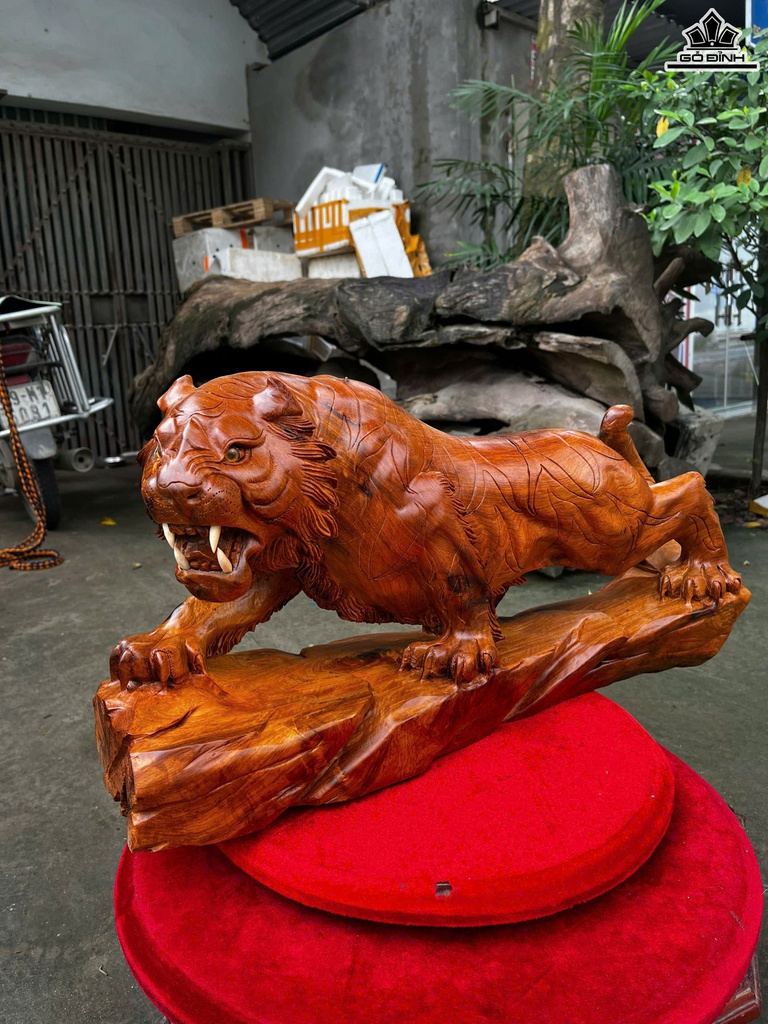 tuong-ho-phong-thuy-go-huong-cao-33-ngang-61-sau-20-cm-470404