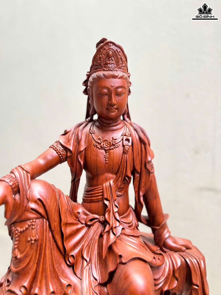 tuong-phat-ba-quan-am-tu-tai-go-huong-cao-60-ngang-38-sau-32-cm-470430