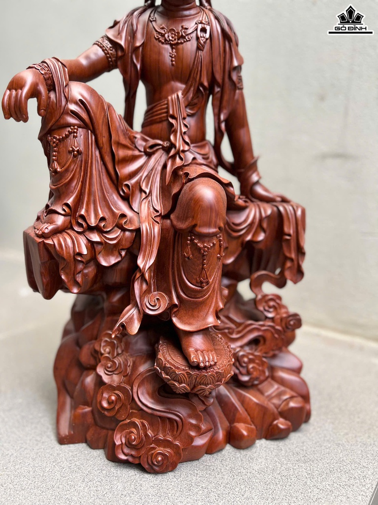 tuong-phat-ba-quan-am-tu-tai-go-huong-cao-60-ngang-38-sau-32-cm-470431