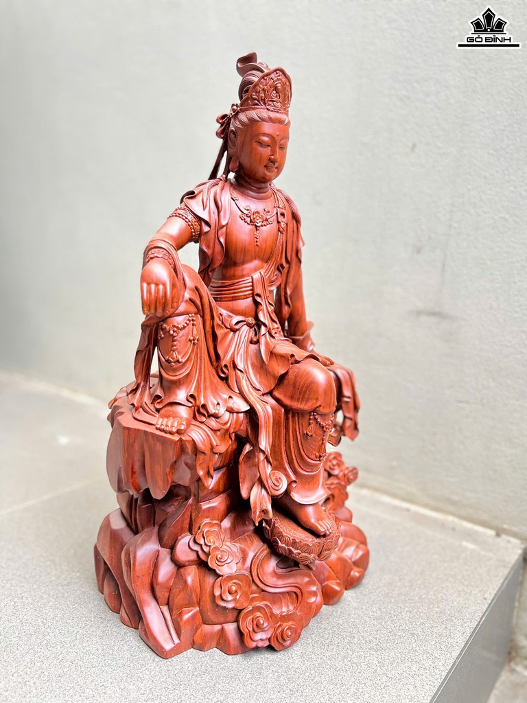 tuong-phat-ba-quan-am-tu-tai-go-huong-cao-60-ngang-38-sau-32-cm-470432