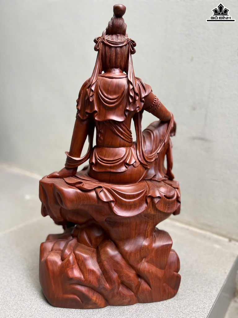 tuong-phat-ba-quan-am-tu-tai-go-huong-cao-60-ngang-38-sau-32-cm-470433