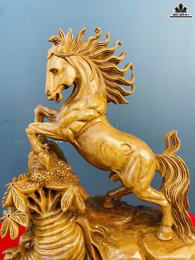 tuong-ngua-phong-thuy-nhat-ma-phi-thien-go-ngoc-am-cao-55-ngang-38-sau-21-cm-470489