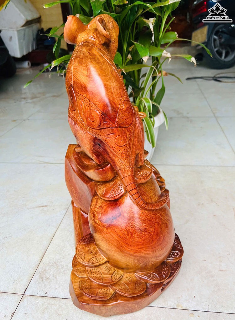 tuong-chuot-phong-thuy-go-huong-cao-46-ngang-35-sau-23-cm-470527