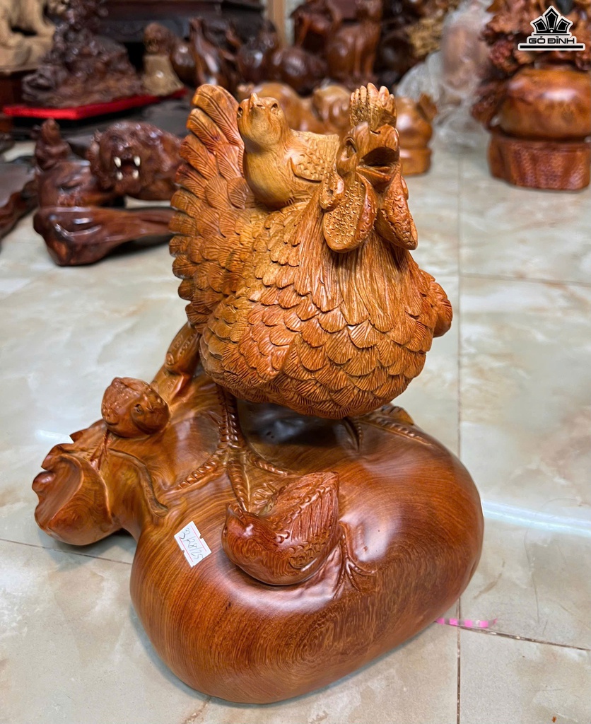 tuong-ga-phong-thuy-go-huong-cao-32-ngang-28-sau-25-cm-470530