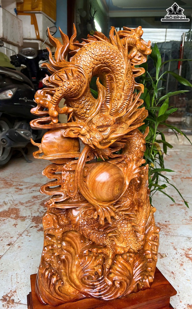 tuong-rong-nhat-long-go-huong-cao-73-ngang-40-sau-18-cm-470543