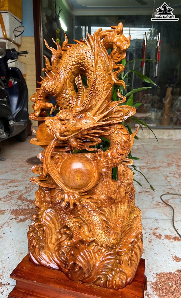 tuong-rong-nhat-long-go-huong-cao-73-ngang-40-sau-18-cm-470545