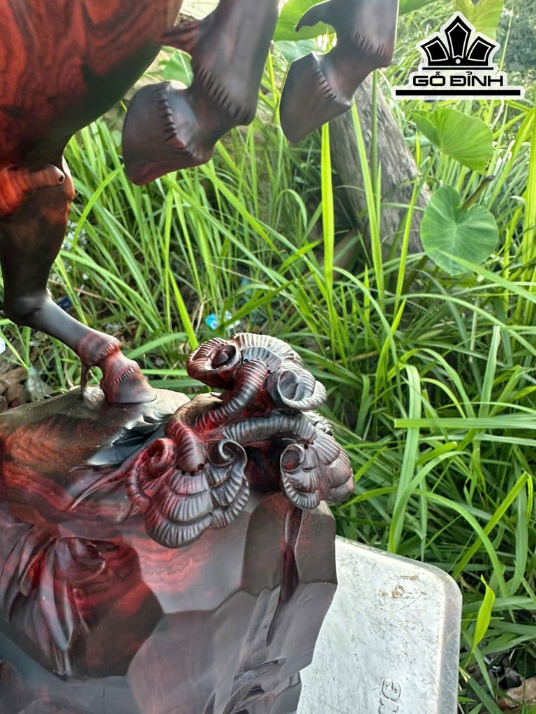 tuong-ngua-phong-thuy-nhat-ma-phi-thien-go-trac-cao-46-ngang-22-sau-14-cm-470663