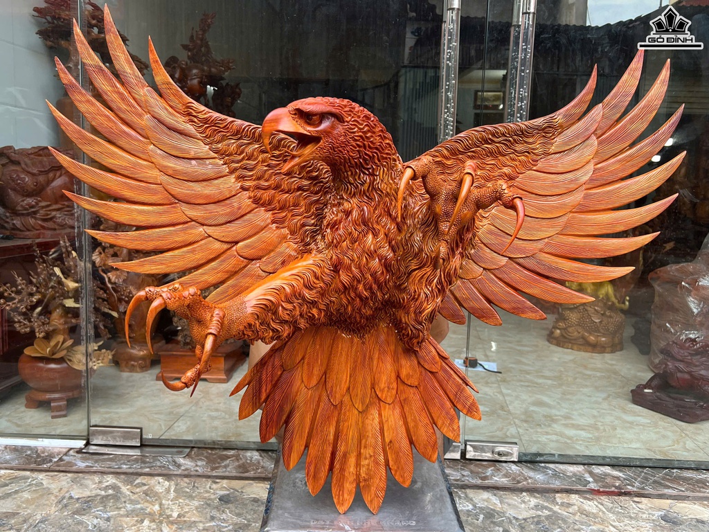 tuong-dai-bang-go-huong-cao-82-ngang-102-sau-30-cm-470856