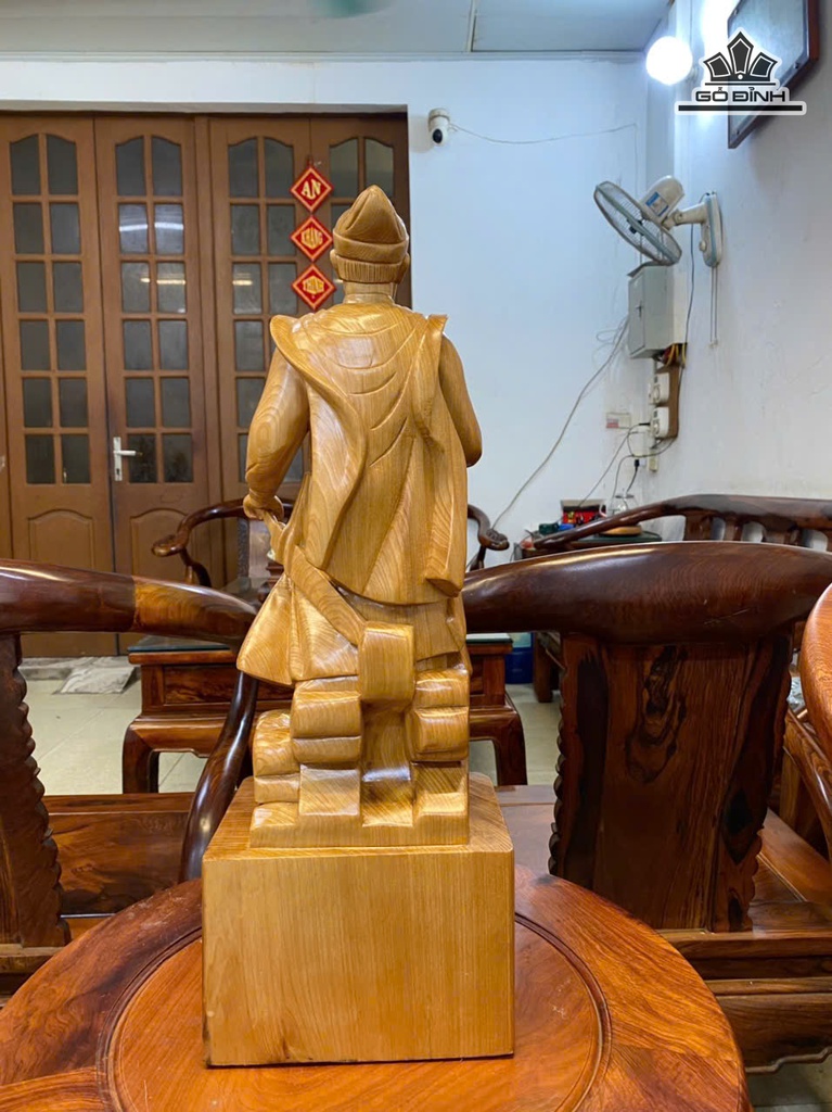 tuong-tran-quoc-tuan-go-ngoc-am-cao-59-ngang-21-sau-16-cm-471219